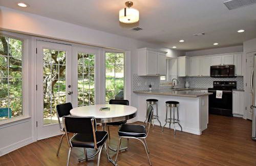 Dreamy Dripping Springs Near Parks, Hiking & More! - Foto 8