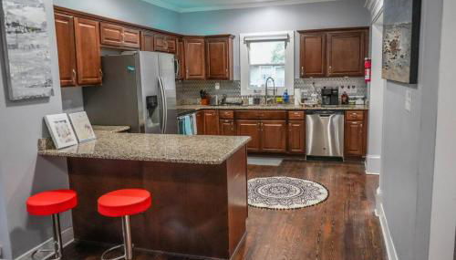 Historic Coastal Haven- Pet Friendly Fast Wi-Fi - Foto 3