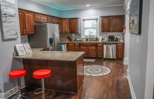 Historic Coastal Haven- Pet Friendly Fast Wi-Fi - Foto 3