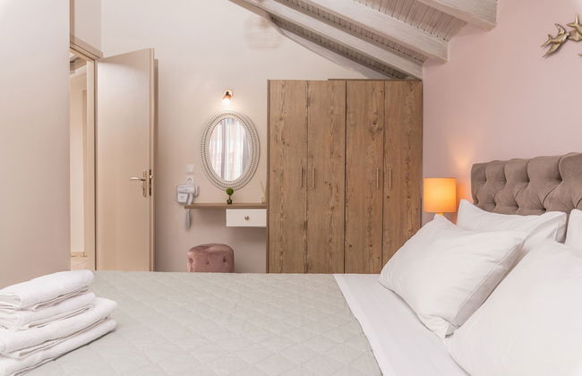 Koukos Loft Apartments - Photo 26