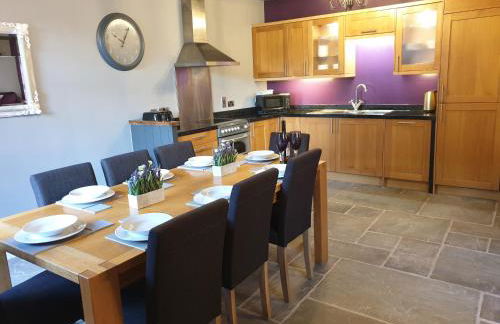 Lovely 4 bed House Sleeping 8 Near Ashbourne - Foto 39