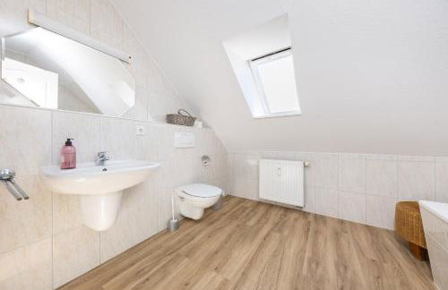 CBlue "Ferienhaus am Yachthafen - Yacht" - Foto 13