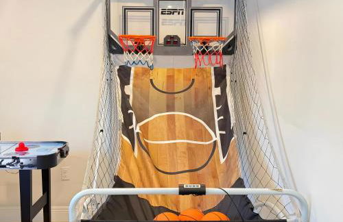 Spacious 4/4 Home Central To All Attractions - Foto 9