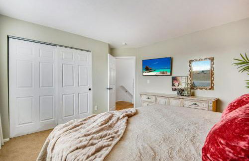 5 bed 4 bath and Pet friendly - Photo 31