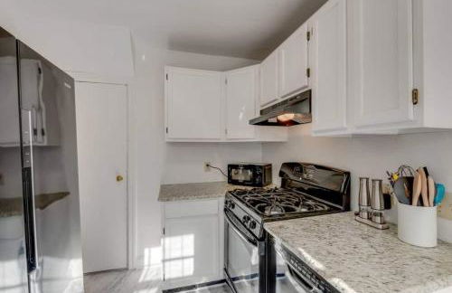 Nashville's Primrose Cottage in Hip Belmont Area - Foto 8