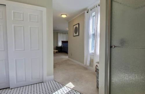 Historic Colonial Pool Walk to Town - Foto 17