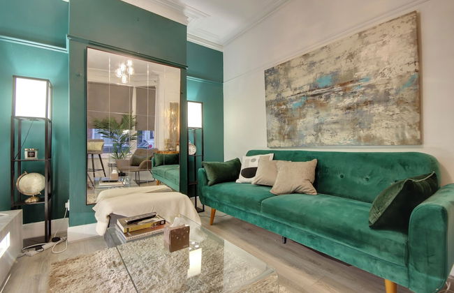 Southsea 4BR Getaway with Private Yard - Foto 14