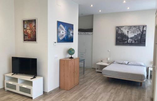 Spacious studio apartment in Cabanyal - Photo 7