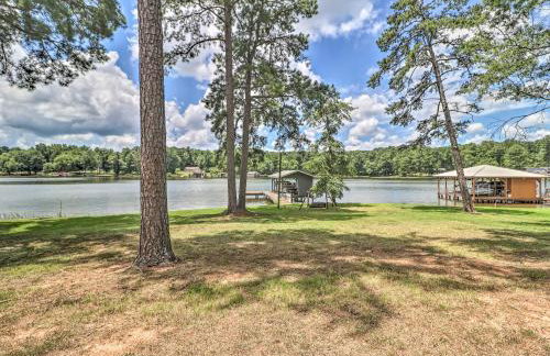 Waterfront Lake Sinclair Home with Boat Dock! - Foto 26