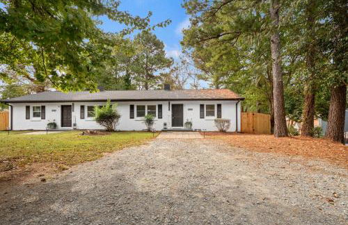 10 Min to Downtown - Desk - Fenced Yard - Wi-Fi - Foto 36