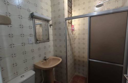 Casa Inteira 100 metros da Praia Localização Perfeita - Foto 17