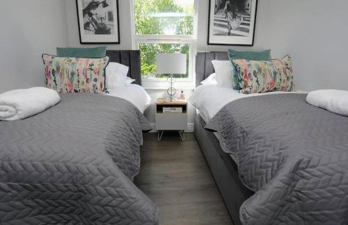 Aisiki Apartments at Stanhope Road, North Finchley, Airconditioned Multiple 2 or 3-Bedroom, Pet Friendly Duplex Flats, King or Twin Beds with Free WiFi - Foto 34