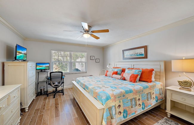Sunset Sanctuary 2 Bedroom Condo by RedAwning - Foto 2