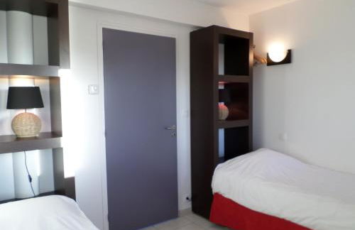 Gites "Bord de Mer" PMR ou "Arromanches" 2 chambres en FRONT DE MER à Asnelles , 3km d'Arromanches, 10km de Bayeux - Foto 3