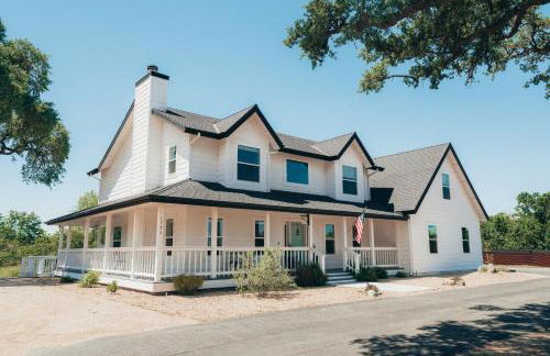 Paso Wine Country Farmhouse with Pool, Spa, Game Room - Foto 5