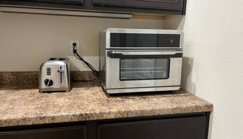 HotTub-King Bed -Fire pit-BBQ-Pristine Kitchen - Foto 5