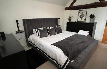 Oak Barn-ideal for Nec,Hs2,BHX,family gatherings - Foto 19