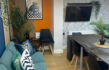 Ashton Getaway Sleeps 14 Free Parking - Foto 49