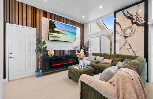 Entire Private Home with 3 Bedrooms 2 Bathrooms, with Garage, Gated Yard, King Bed House, Available Now - Foto 7