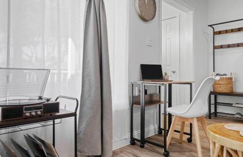 Pool House Retreat near LAX, SoFi & Beach - Foto 35