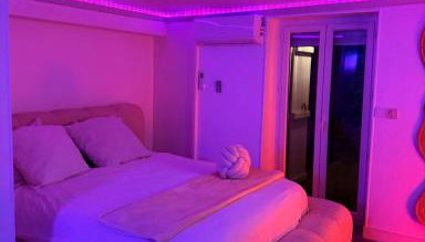 L'Interdite House - Limitless - Jacuzzi Cinema Love - Foto 3
