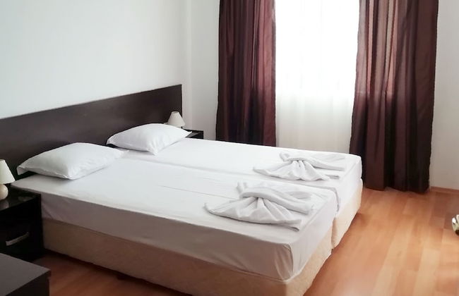 Apart-hotel Happy - Photo 9