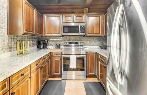 Hot Tub, Fire Pit and Patio A-Frame Stafford Cabin - Foto 8