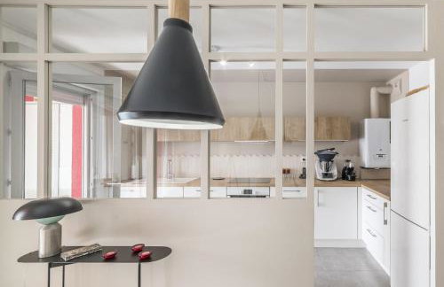 Élégant T3 au Panier Vieux Port avec Terrasse Privée et Parking - Foto 14