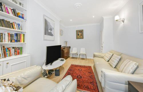 Spacious 2BR Flat with Private South Facing Terrace in West London - Foto 10