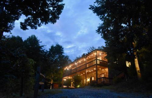 East Tennessee Family Mountain Retreat with Private Vineyard - Photo 55