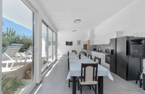 Villa Almas with swimming pool, tennis court, sauna, gym, grill house - Foto 11