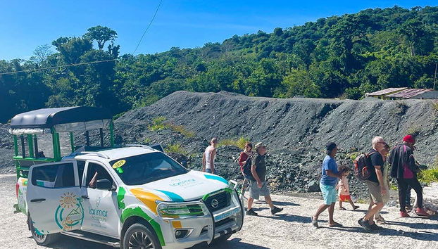 Escursione alle miniere di larimar - Foto 4, Esplorando la zona delle miniere di larimar