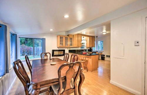 Cozy Redmond Retreat Spacious Deck and Yard! - Foto 8