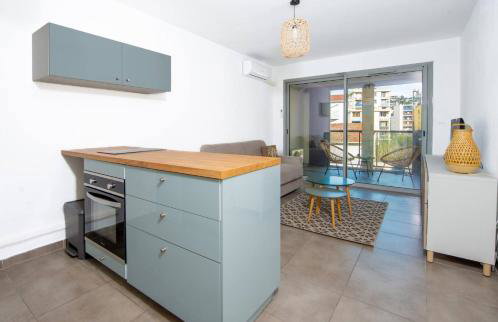 Studio Port Golfe-Juan Parking Wifi Climatisation Terrasse - Foto 2