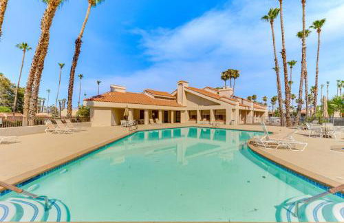 Golf, Hike and Relax Cathedral City Condo - Foto 27