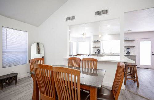 Peaceful Oasis Near Strip & Airport Pool Spa - Foto 24