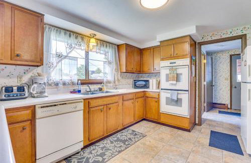 12 Mi to Castle Rock Lake Serene New Lisbon Home! - Foto 7