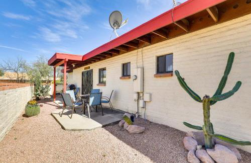 Bright Tucson Home with Patio By Rillito River Path! - Foto 22