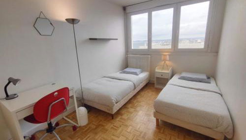 5 mn (450 m) walk Metro/La Defense/Netflix/Parking - Foto 3