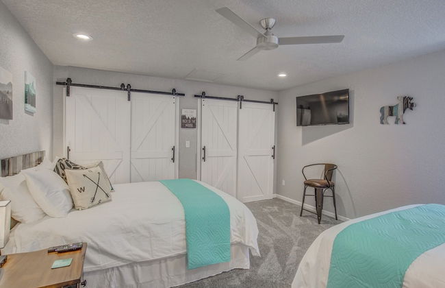 Verdant Oasisluxury, Traveler's Home W/hottub! - Foto 14