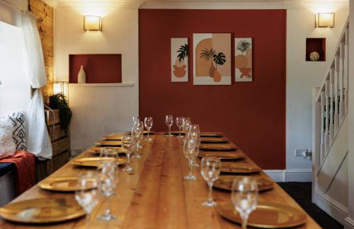 The Farmhouse with two hot tubs - Foto 63