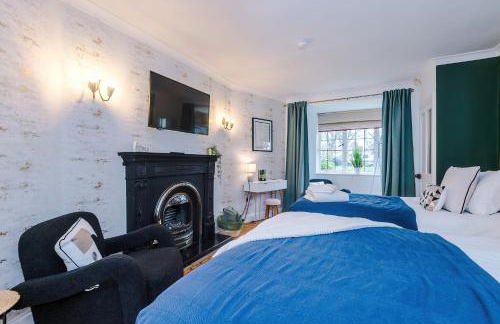 Stylish 4 Bedroom Home in Port Sunlight with 7 Beds Perfect for Business Bookings and Groups - Foto 28