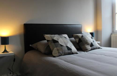 Appartement Central à Briey : 2 Ch, Cuisine équipée, Proche Commerces et Activités - FR-1-584-105 - Foto 4