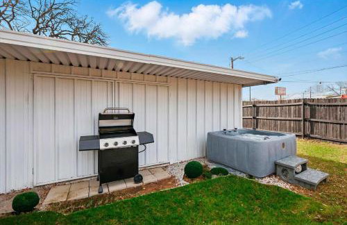 Modern 2BR Unit Hot Tub - Foto 17