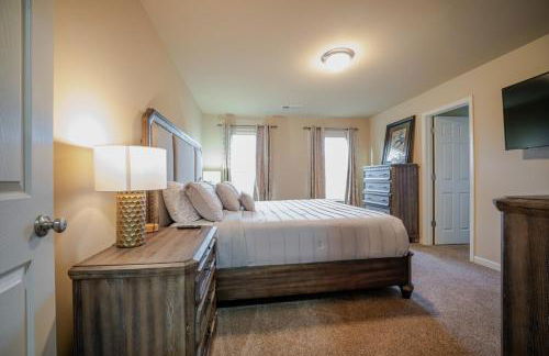 Modern 5BR Retreat with Office Fully Furnished - Foto 35