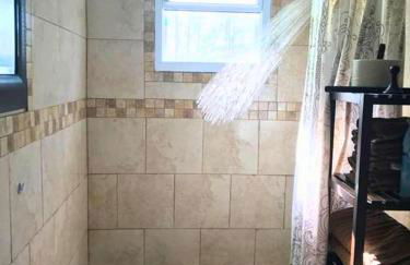 Rare River Views & Access, Cabin by Eden Islands - Foto 25