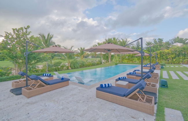 Modern Villa With Full Service Staff Close to Beach and Golf - Photo 27