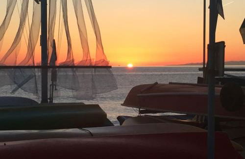 Glimpse of Paradise Beach with Parking - Foto 1