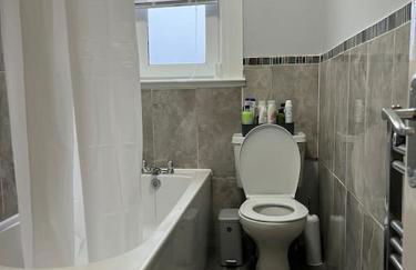 Spacious Luxury 3 Bedroom Flat in Kirkcaldy, Fife - Foto 17