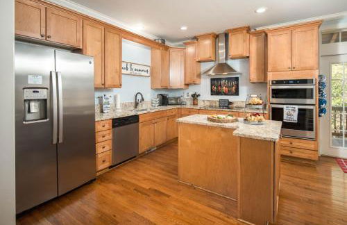 Mountain Retreat with Hot Tub, Game Room and Views - Foto 21